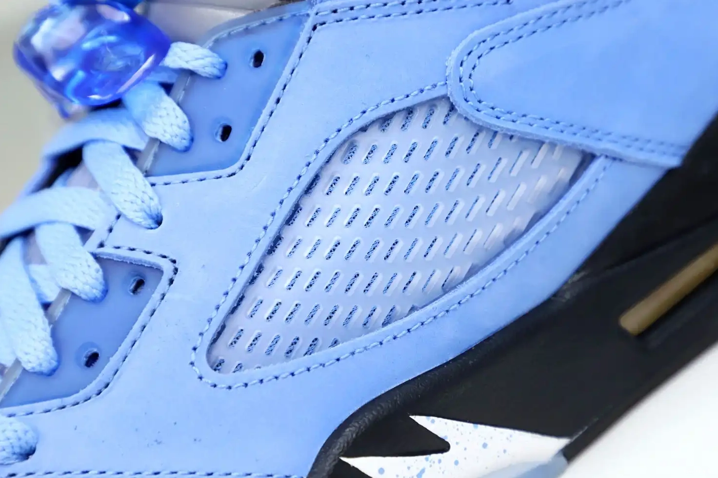 SE Kimikick JORDAN BLEU 401 BLACK-WHITE DV1310 AIR 5 BLUE RETRO UNIVERSITY 0630